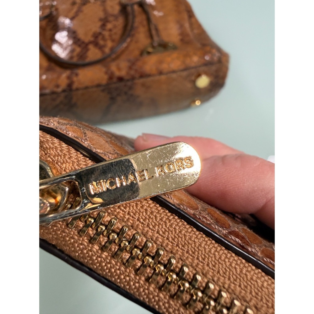 Michael Kors Faux Snake Skin Satchel Tote Bag w/Matching Wallet - Picture 11 of 13